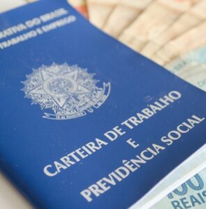 quando é pago o decimo terceiro